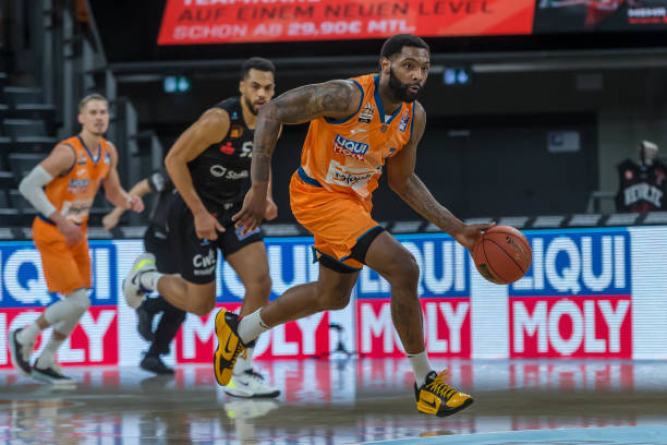 不苟的判断 不苟的判断