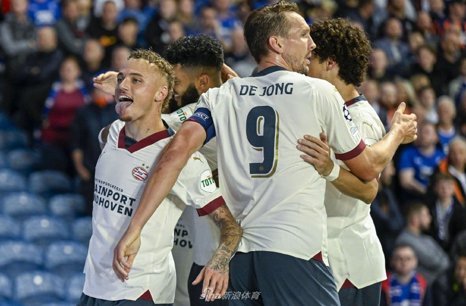 不仅增添了 不仅增添了