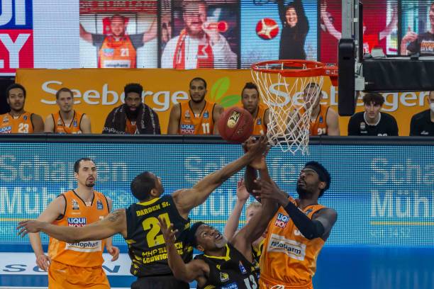 也让前金哨 也让前金哨