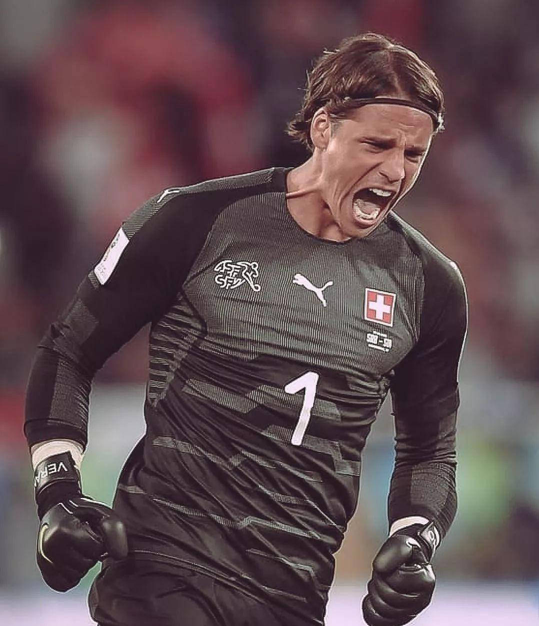 他成功留在 他成功留在